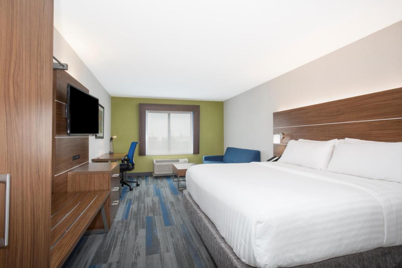 Holiday Inn Express Kansas City - At The Legends! By Ihg Bonner Springs Eksteriør bilde