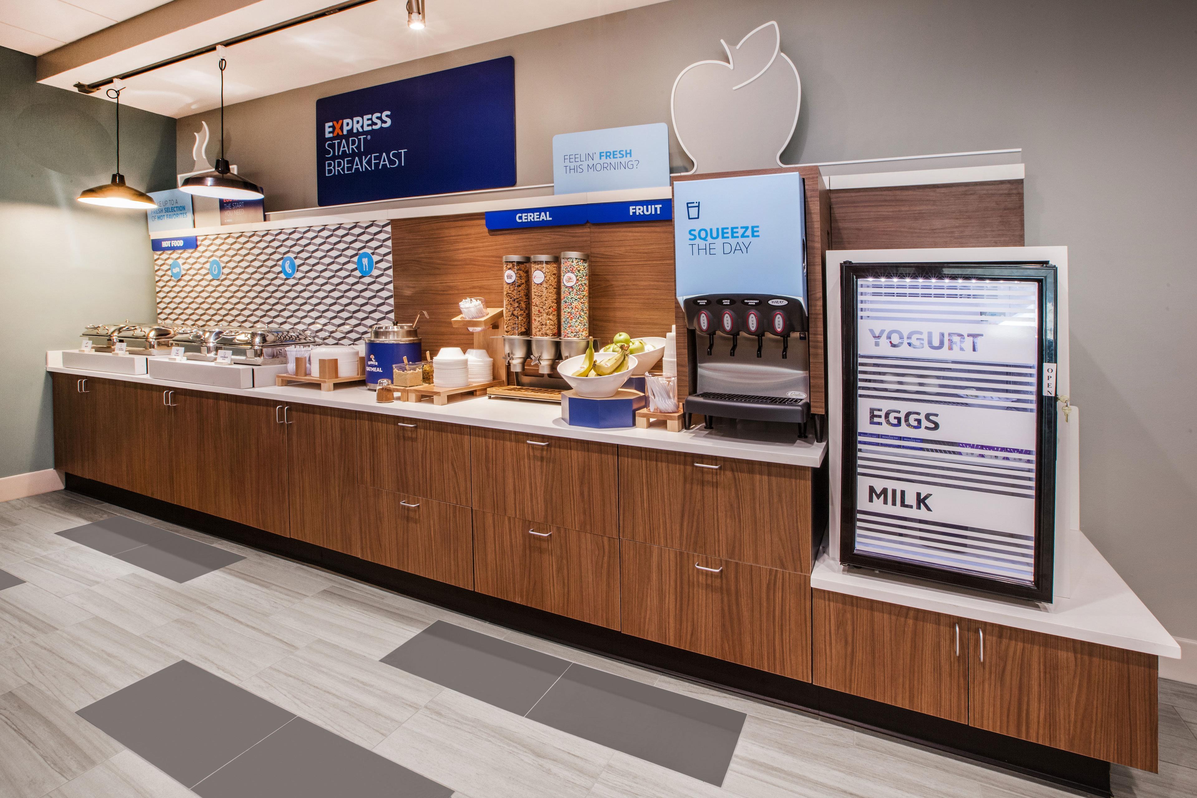 Holiday Inn Express Kansas City - At The Legends! By Ihg Bonner Springs Eksteriør bilde