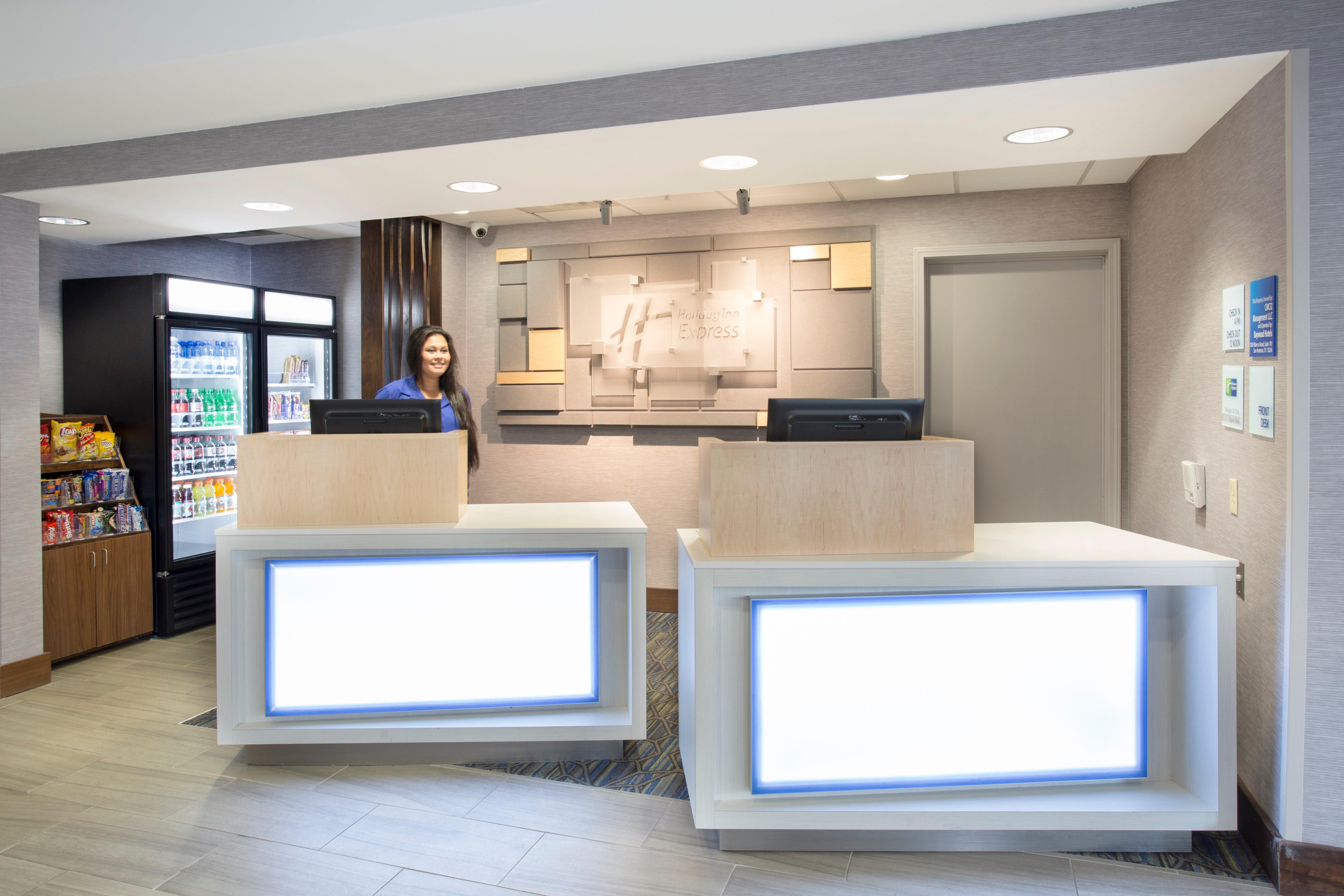 Holiday Inn Express Kansas City - At The Legends! By Ihg Bonner Springs Eksteriør bilde
