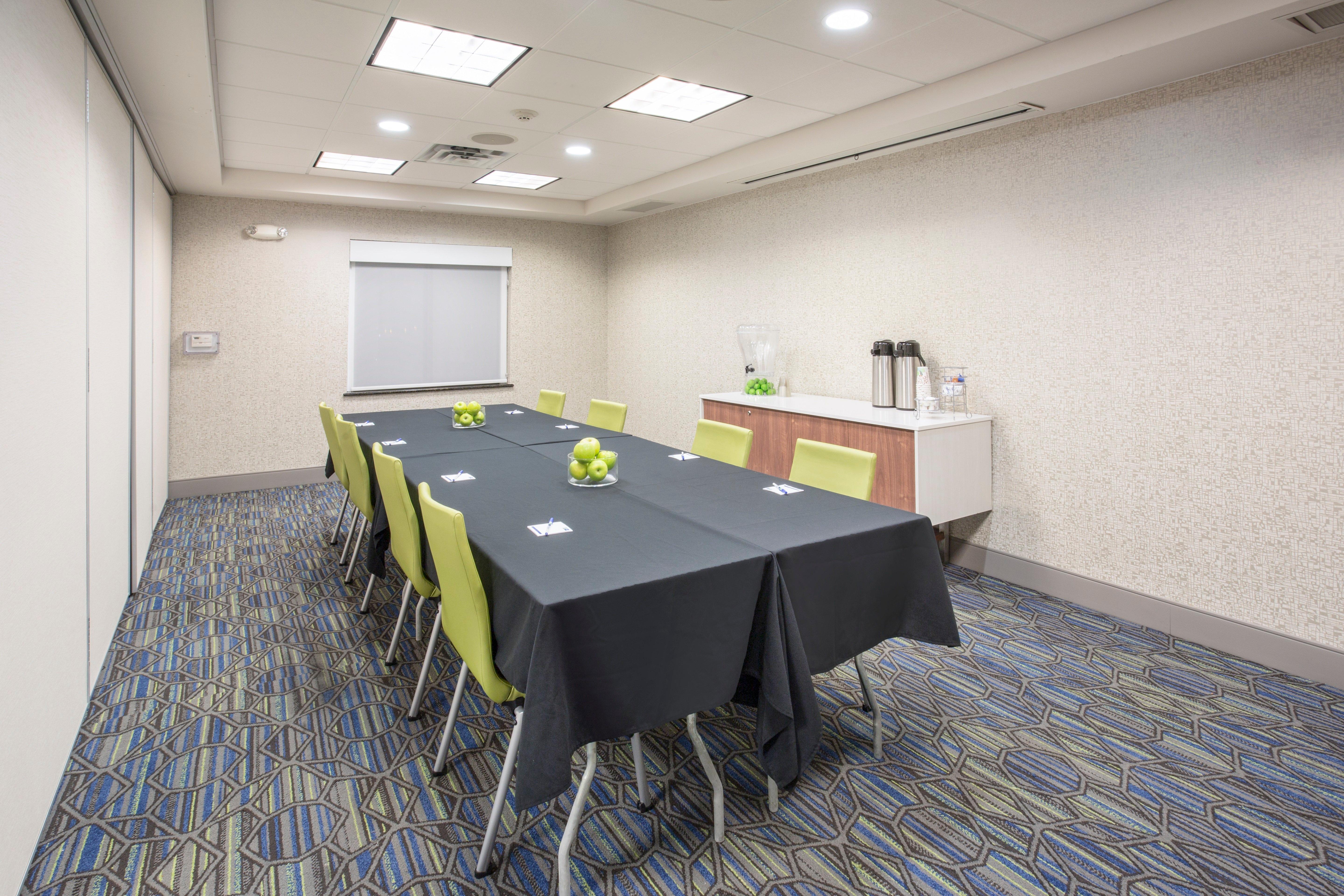 Holiday Inn Express Kansas City - At The Legends! By Ihg Bonner Springs Eksteriør bilde