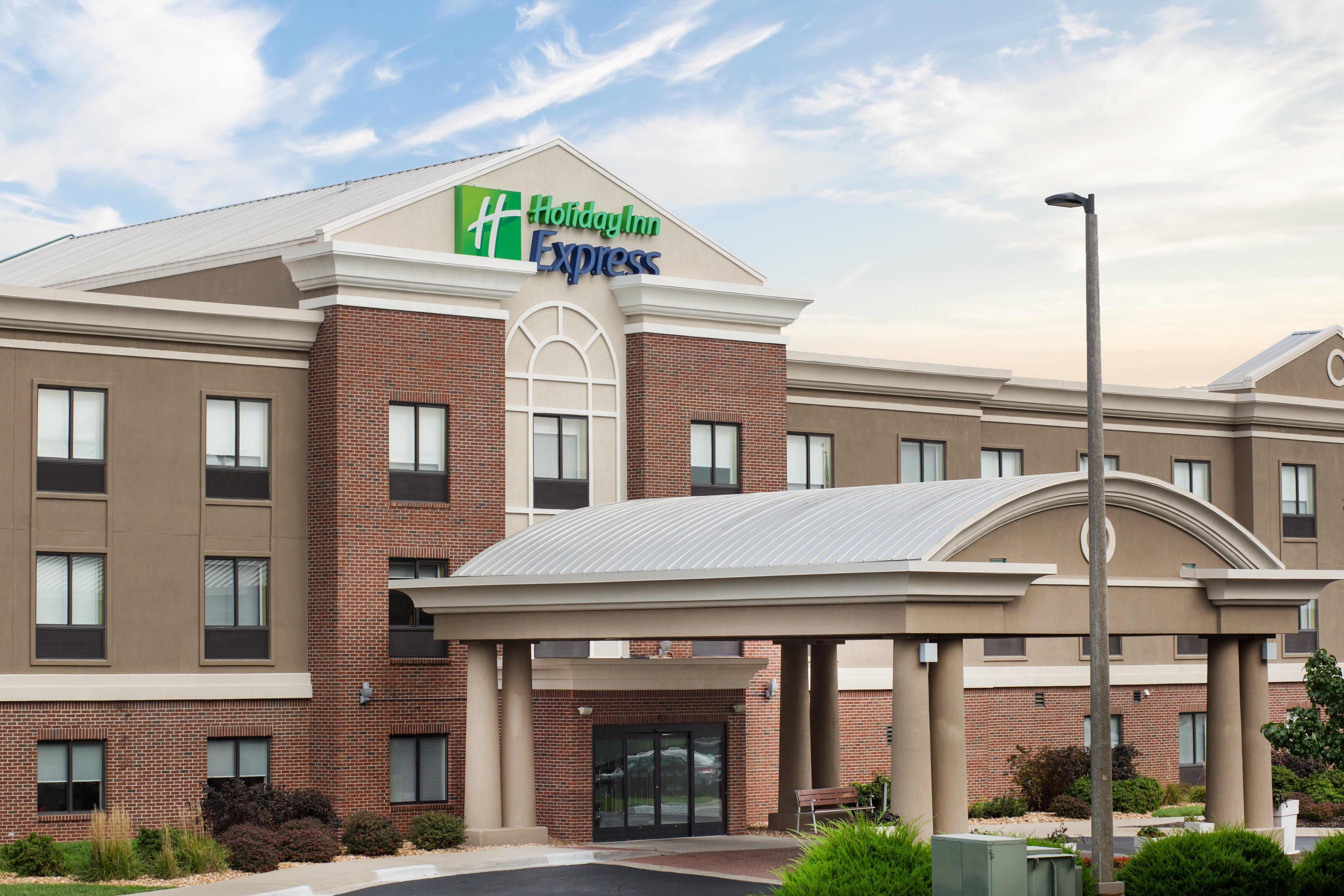 Holiday Inn Express Kansas City - At The Legends! By Ihg Bonner Springs Eksteriør bilde