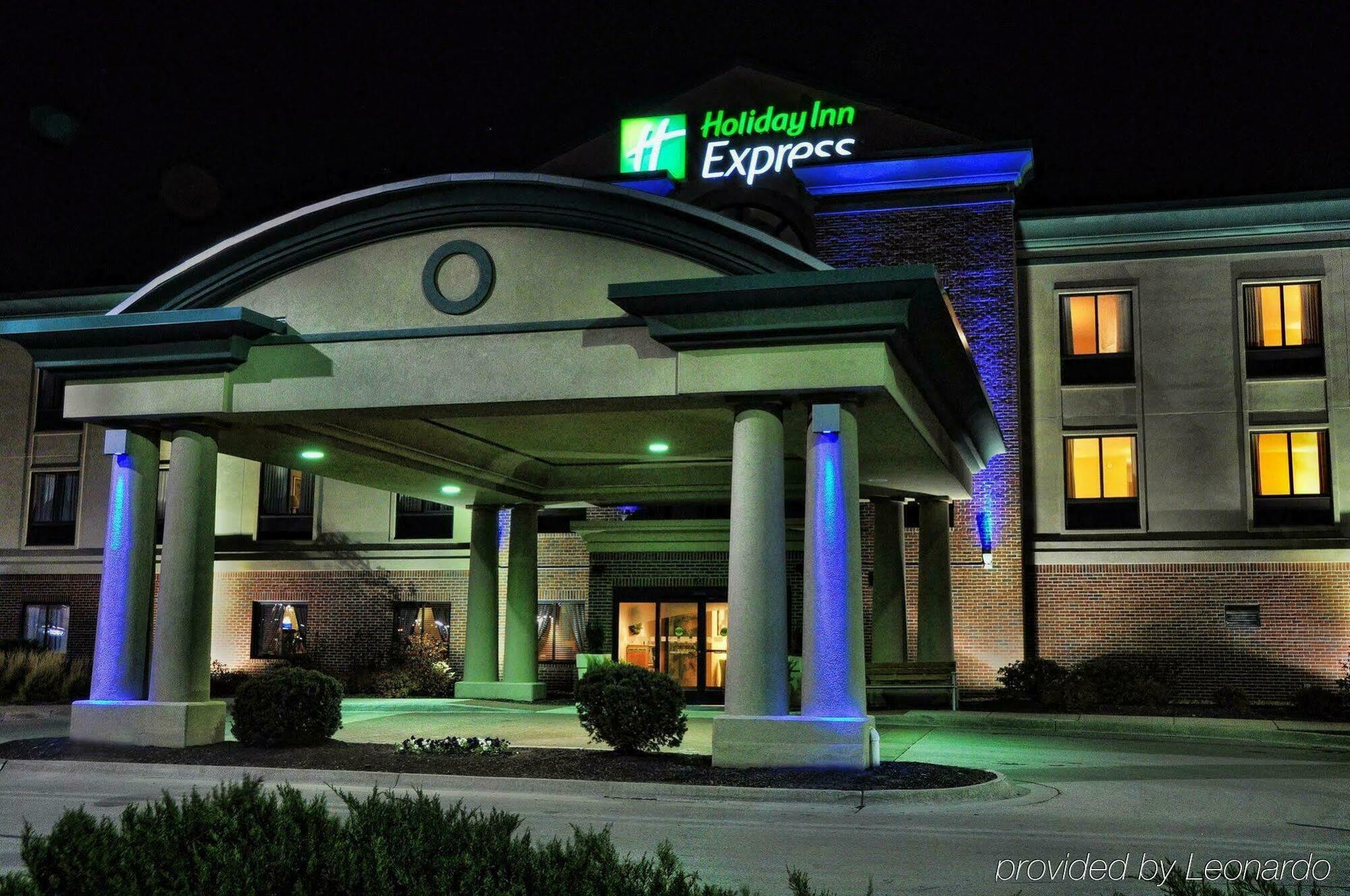 Holiday Inn Express Kansas City - At The Legends! By Ihg Bonner Springs Eksteriør bilde